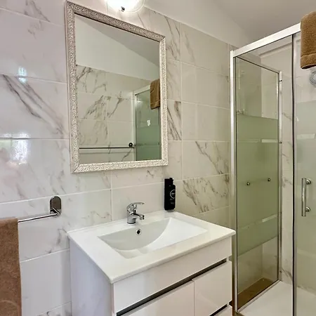 Βίλα Buganvilia - Private Pool - 10 Guests - *