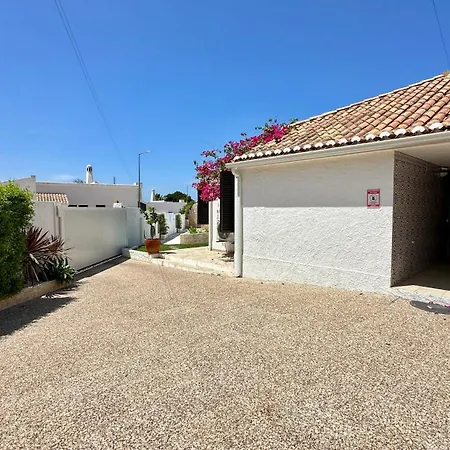 Βίλα Buganvilia - Private Pool - 10 Guests -
